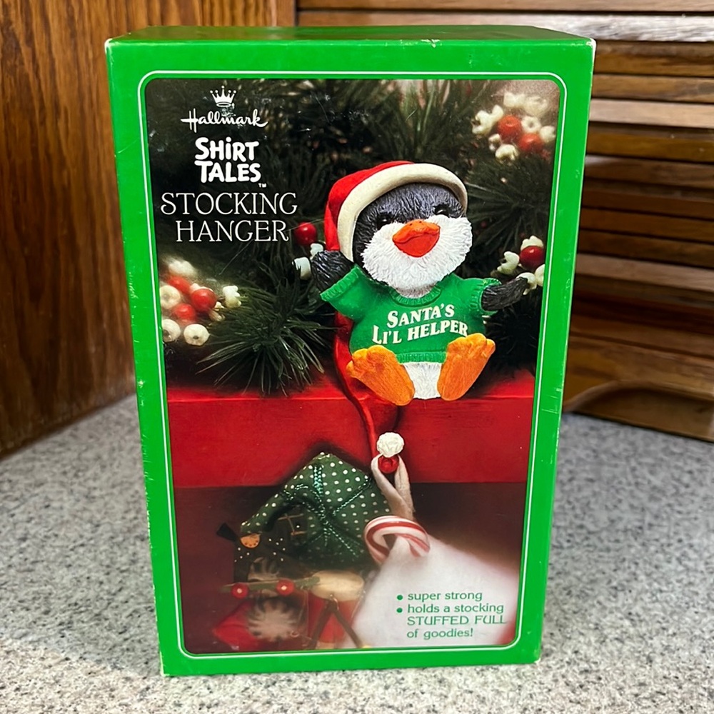 Hallmark SHIRT TALES Christmas Stocking Hanger holder penguin Santa 1980 VINTAGE